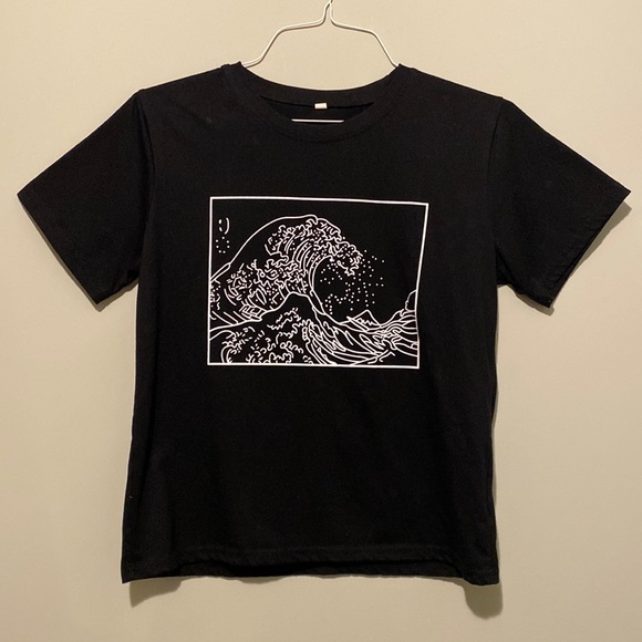 “The Great Wave off Kanagawa” Black T-Shirt (Size L) - Picture 1 of 8